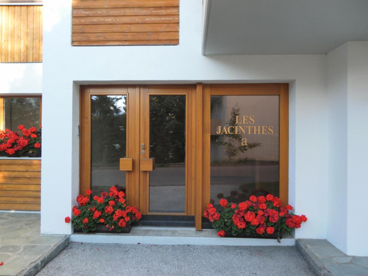 Апартаменты La Jacinthe De Crans Экстерьер фото